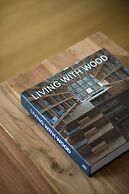 UPSTREET Stylish & Spacious 2BD Apt-Thiseio