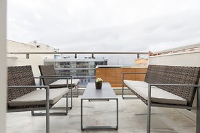 UPSTREET Stylish & Spacious 2BD Apt-Thiseio