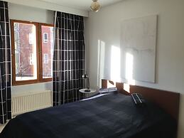 Large artsy apartment in Pasila