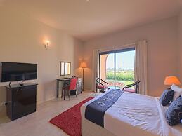 CAPITAL O133 Al Sawadi Beach Resort & Spa