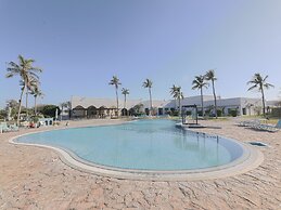 CAPITAL O133 Al Sawadi Beach Resort & Spa