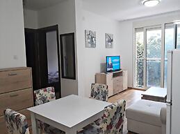 Center Apartment C 18