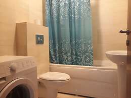 Center Apartment C 18