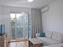 Center Apartment C 18