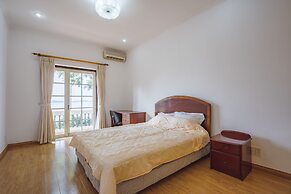 Coco Flower Village Serviced Apartment