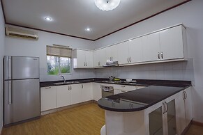 Coco Flower Village Serviced Apartment