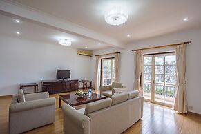 Coco Flower Village Serviced Apartment