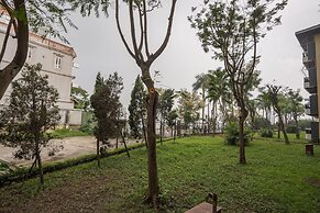 Coco Flower Village Serviced Apartment