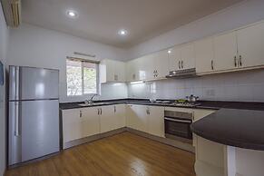 Coco Flower Village Serviced Apartment