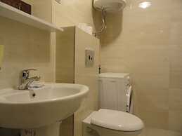 Center Apartment C 25