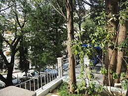 Petrovac Holiday House with pool