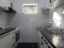 Petrovac Holiday House with pool