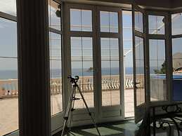 Petrovac Villa With Pool