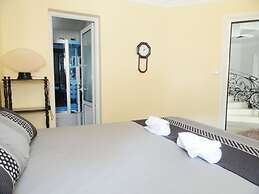 Petrovac Villa With Pool