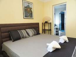 Petrovac Villa With Pool