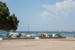 Lungomare Apartaments
