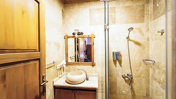 Grand Elite Cave Suites