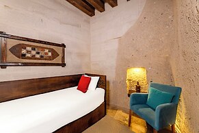 Grand Elite Cave Suites