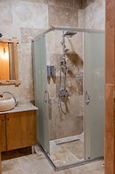 Grand Elite Cave Suites