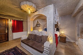 Grand Elite Cave Suites
