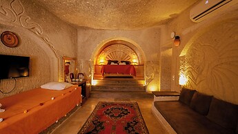 Grand Elite Cave Suites