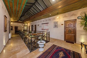 Grand Elite Cave Suites