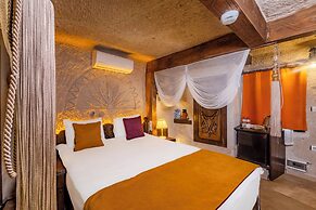 Grand Elite Cave Suites