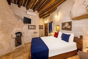Grand Elite Cave Suites