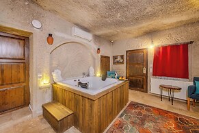 Grand Elite Cave Suites