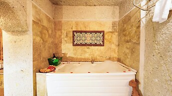 Grand Elite Cave Suites