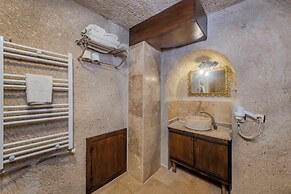 Grand Elite Cave Suites