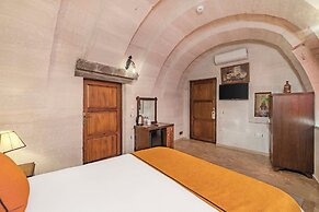Grand Elite Cave Suites