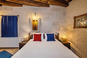 Grand Elite Cave Suites