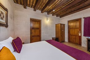 Grand Elite Cave Suites