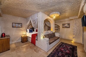 Grand Elite Cave Suites
