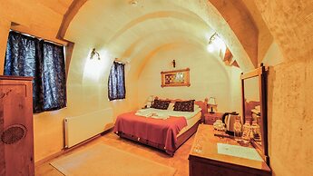 Grand Elite Cave Suites