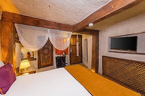 Grand Elite Cave Suites