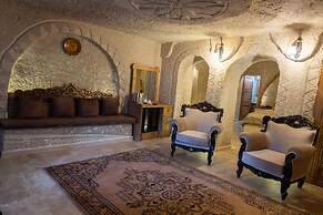 Grand Elite Cave Suites