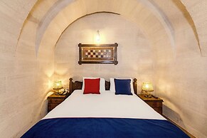 Grand Elite Cave Suites