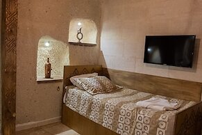 Grand Elite Cave Suites