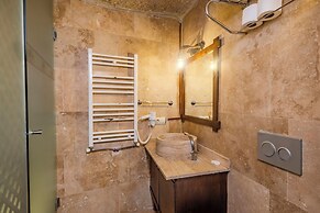 Grand Elite Cave Suites