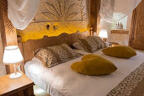 Grand Elite Cave Suites