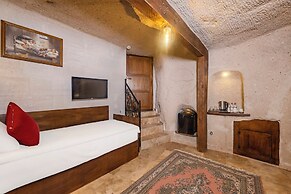 Grand Elite Cave Suites