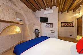 Grand Elite Cave Suites