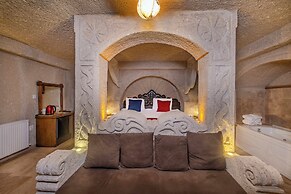 Grand Elite Cave Suites