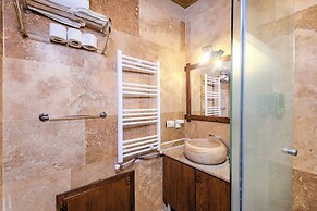 Grand Elite Cave Suites