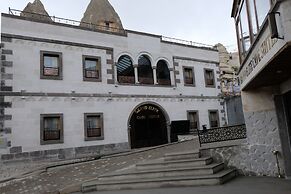 Grand Elite Cave Suites