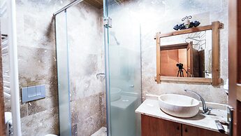 Grand Elite Cave Suites