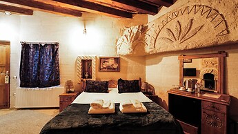 Grand Elite Cave Suites
