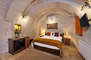 Grand Elite Cave Suites